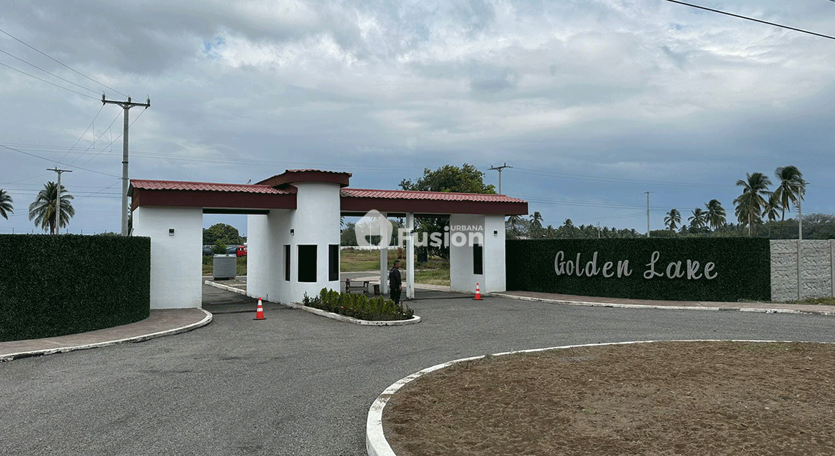 fusion-urbana-Terreno-en-venta-en-golden-lake-residencial-costa-del-sol-2